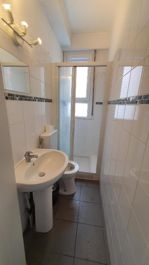Joli T2- Centre Ville - Parking Gratuit - Wifi Dunkirk Bagian luar foto