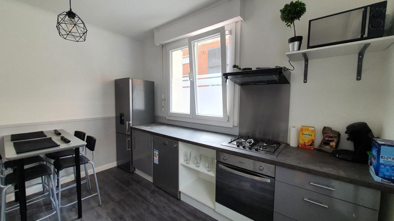 Joli T2- Centre Ville - Parking Gratuit - Wifi Dunkirk Bagian luar foto