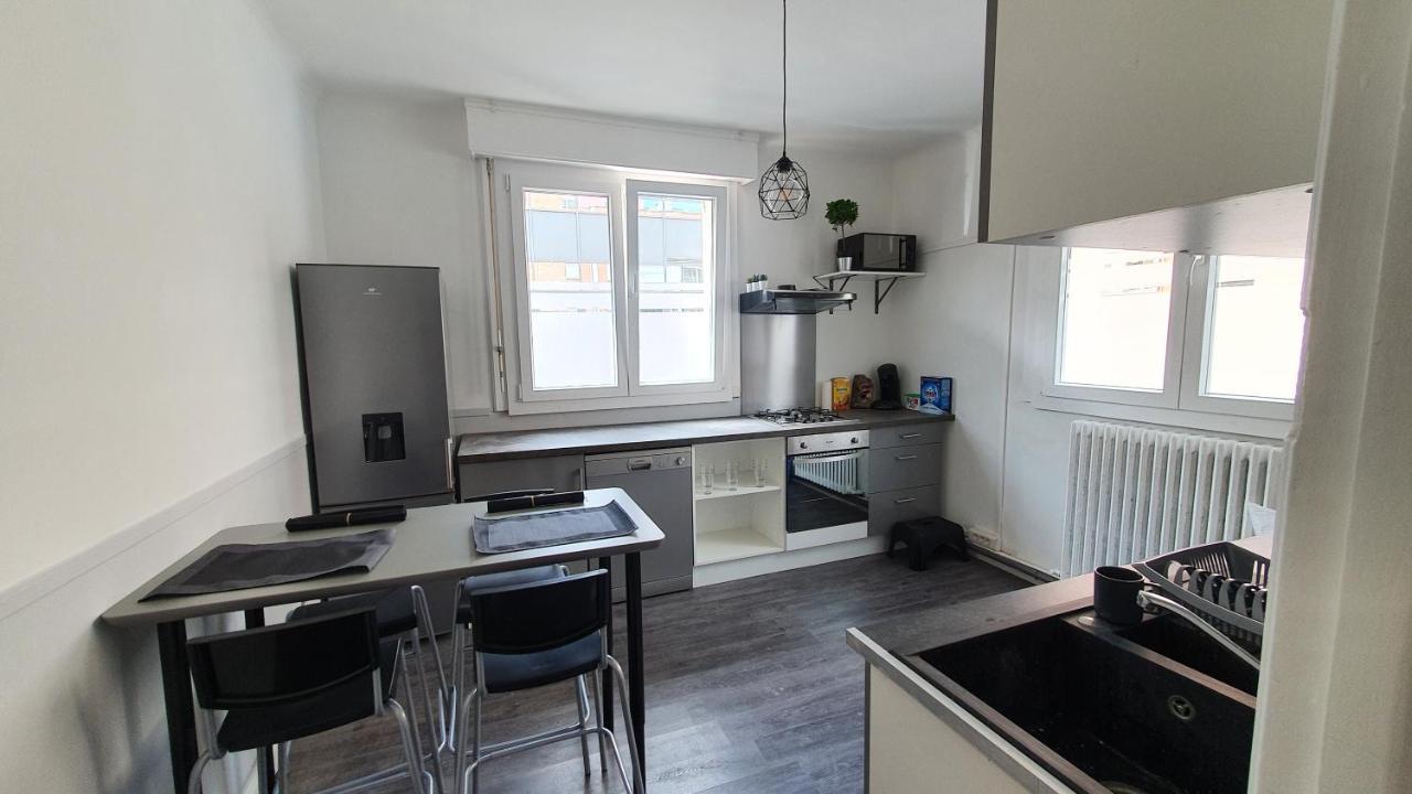 Joli T2- Centre Ville - Parking Gratuit - Wifi Dunkirk Bagian luar foto