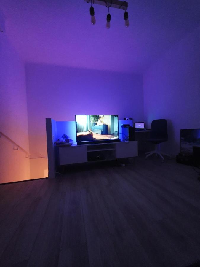 Joli T2- Centre Ville - Parking Gratuit - Wifi Dunkirk Bagian luar foto